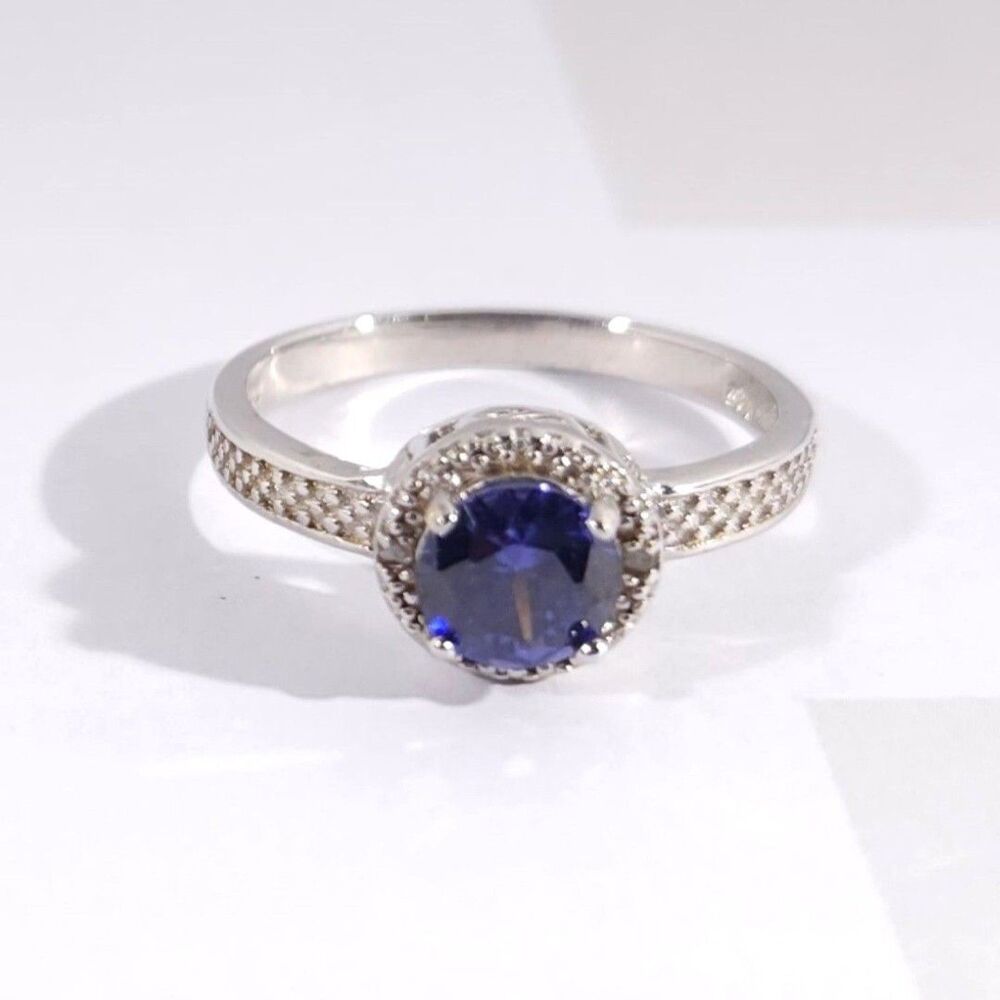 Tanzanite 1.4 Carats Ring Sterling Silver Size 7